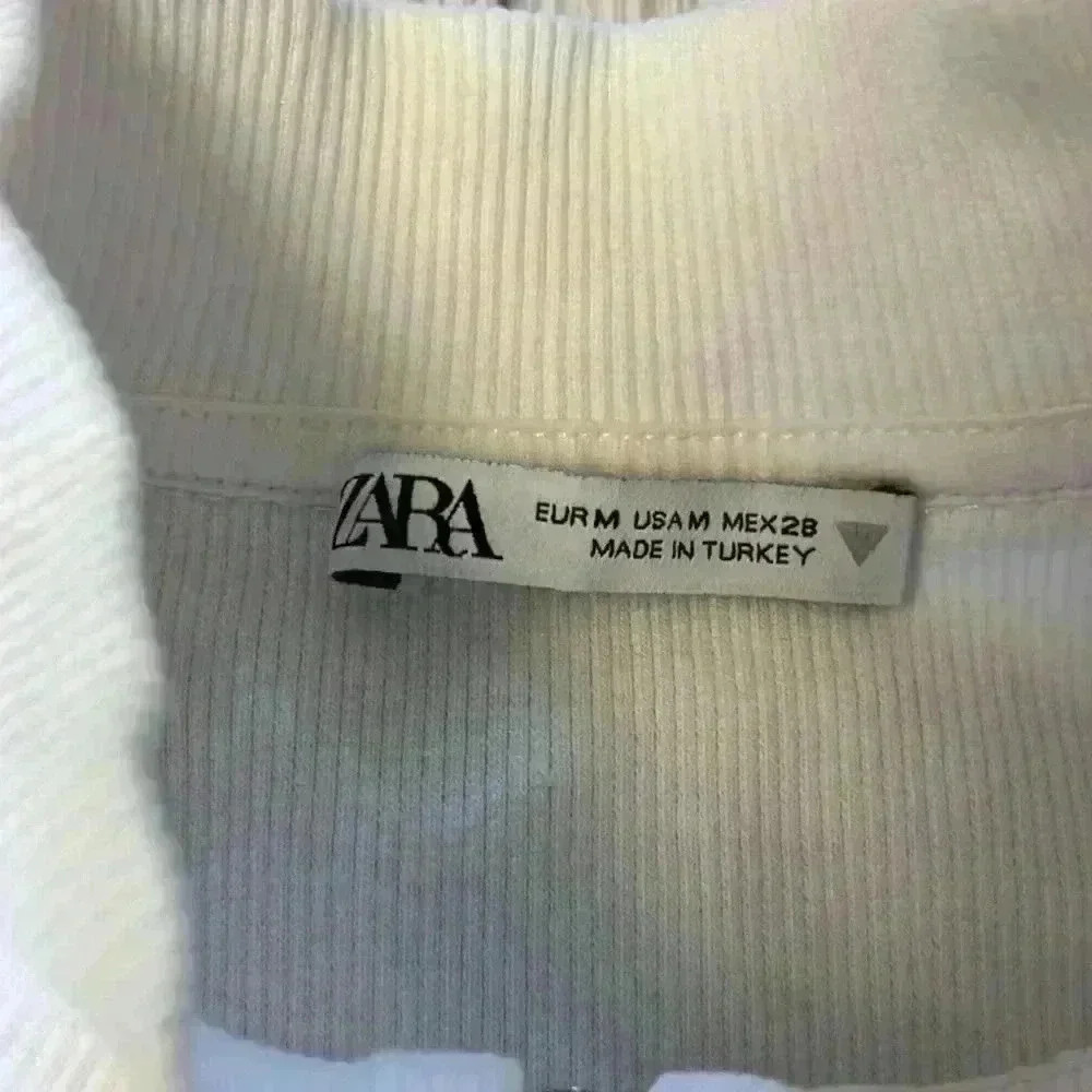 Zara Ribbed Crop Top - Picture 2 of 4